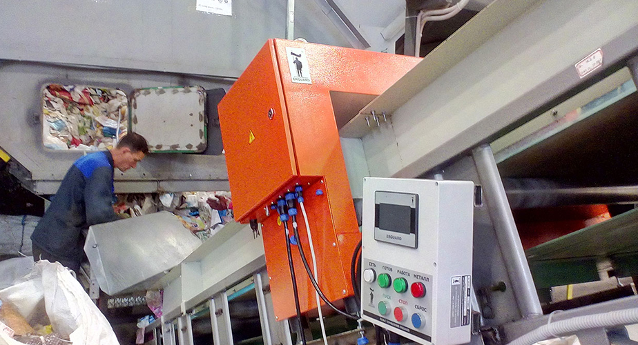 Металлодетектор ERGUARD DCM в линии по вторичной переработке отходов пластика